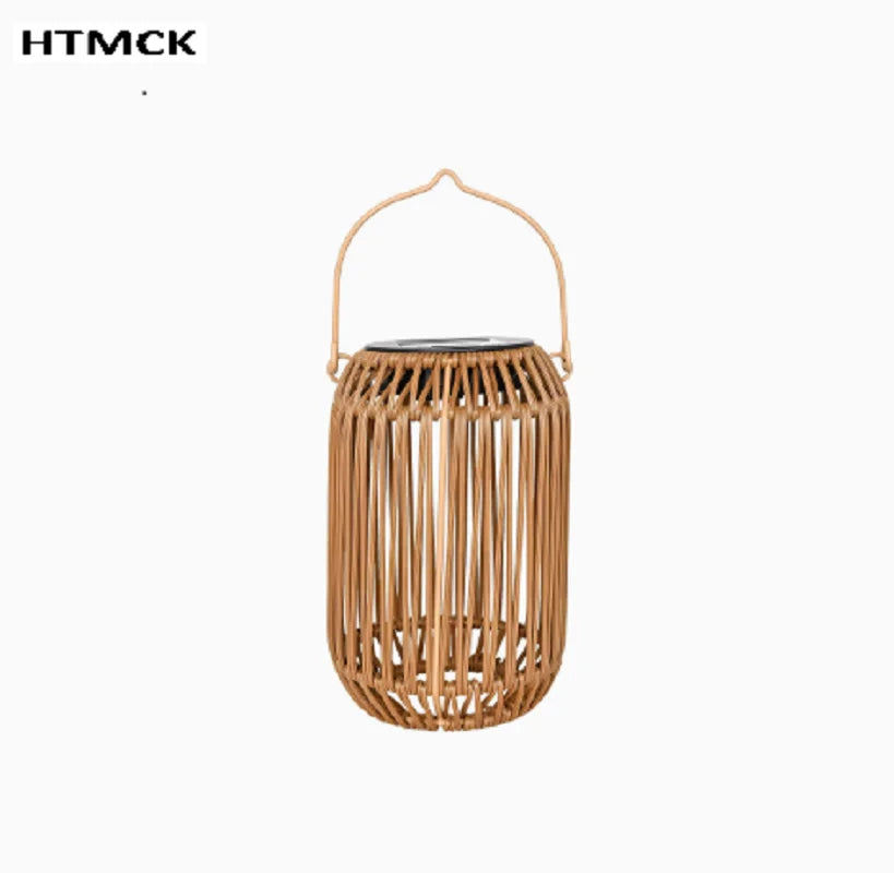 Farol Solar Colgante de Ratán Estilo Boho para Terraza y Jardín